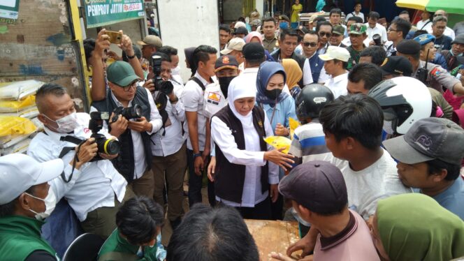 
Upaya Gubernur Khofifah Stabilkan Harga Beras