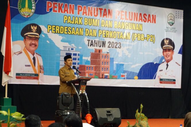
Mas Adi Minta ASN Pemkot Pasuruan Jadi Teladan Taat Bayar Pajak