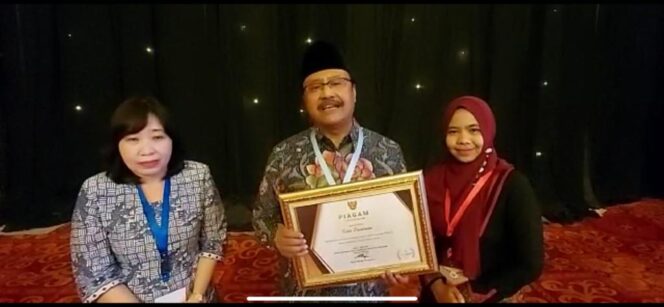
Selamat! Layanan Kesehatan Kota Pasuruan Diganjar Penghargaan dari Pemerintah Pusat