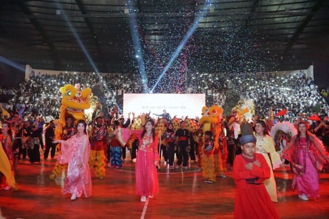 
Meriahnya Malam Inagurasi dengan Penampilan Seni dan Budaya Kota Pasuruan