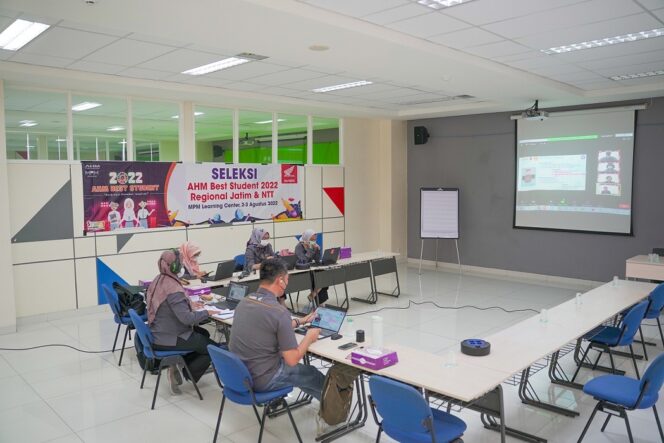 
AHM Cari Pelajar Kreatif, Peduli dan Percaya Diri Membangun Negeri