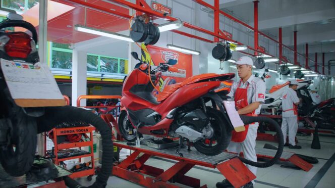 
Mudik Aman Bareng AHASS, Cek Motor Sebelum Mudik Lebaran