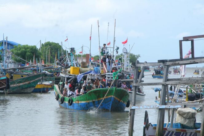 
Mengenal Tradisi Praonan; Ajang Silaturahmi dan Wisata Bahari Warga Pasuruan