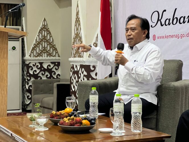 
Unduh Buku Pedoman Manasik Haji Khusus Lansia di PUSAKA Superapps