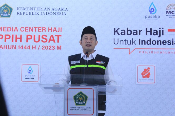 
PPIH Imbau Jemaah Jangan Selfie Berlebihan di Depan Kabah