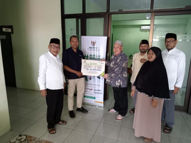 
Marbot Masjid di Pasuruan Terima Santunan Rp 42 Juta dari BPJS Ketenagakerjaan
