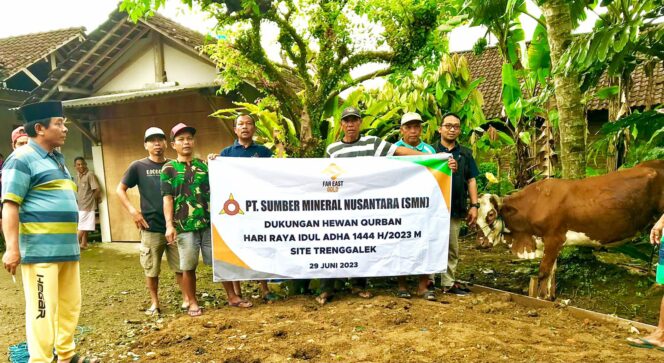 
SMN Salurkan Hewan Kurban 2 Sapi dan 19 Kambing ke Warga Trenggalek