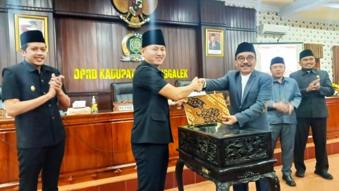 
DPRD Trenggalek Paripurnakan KUPA – PPAS TA 2023 dan KUA – PPAS TA 2024