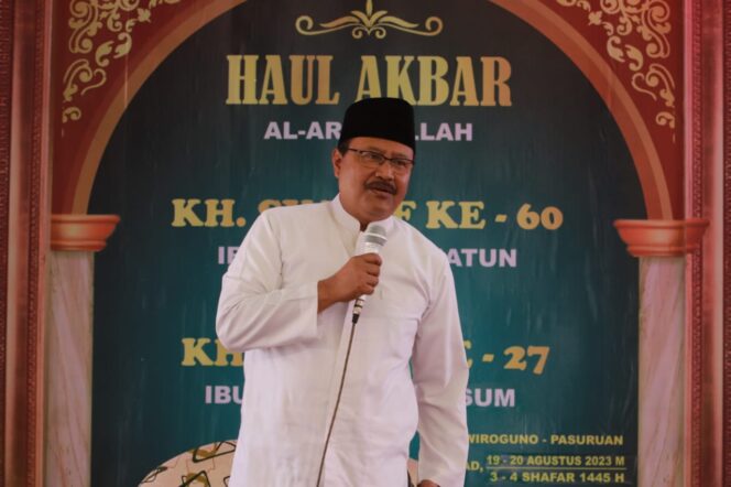 
Hadiri Haul Kyai Syarif ke 60 dan Kyai Faqih ke 27, Gus Ipul: Majelis Haul Adalah Aset Kota Pasuruan