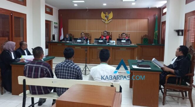 
Sidang Lanjutan Dugaan Penimbunan Solar, Broker Mengaku Hanya Untung Rp 100 Per Liter