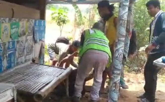 
Pria Penuh Luka Bacok yang Ditemukan di Depan Warkop Meninggal Dunia