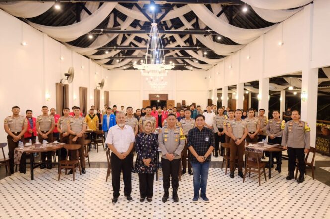 
Ciptakan Kondusifitas Jelang Pemilu 2024, Polres Blitar Kota Gelar Diagram