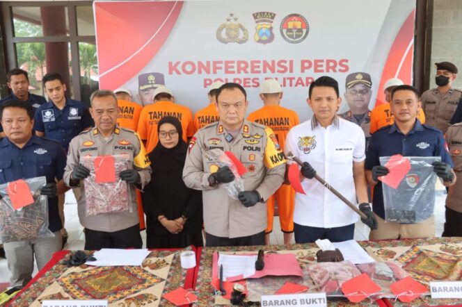 
Awal November 2023, Polisi di Blitar Berhasil Ungkap Kasus Pembunuhan, Curanmor dan Pelecehan Seksual