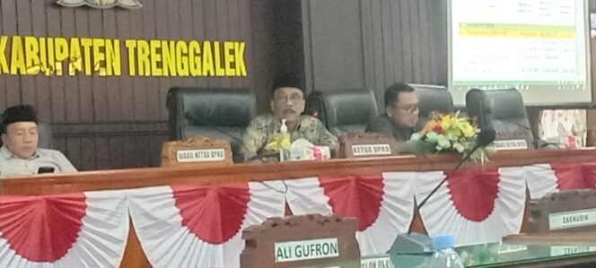 
Pembahasan APBD 2024 Tuntas, Begini Kata Ketua Banggar DPRD Trenggalek