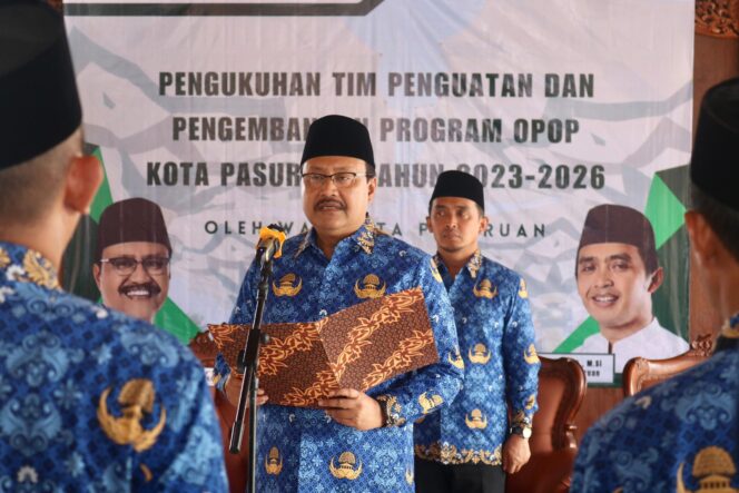 
Wali Kota Pasuruan Kukuhkan Pengurus OPOP (One Pesantren One Produk) Masa Bhakti 2023 – 2026