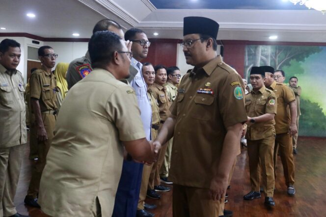 
Ini Pesan Gus Ipul Saat Lantik Pejabat Tinggi Pratama dan Pejabat Pengawas
