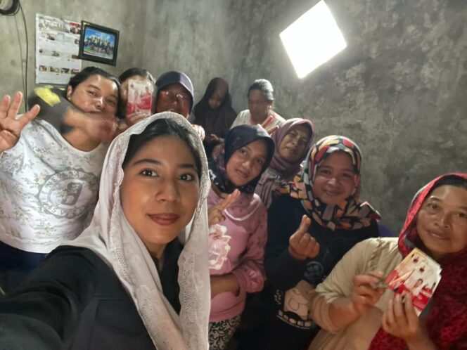 
Cari Dukungan Masyarakat Suku Tengger, Ghina Rabbani Wasisto Sambangi Desa Ngadas