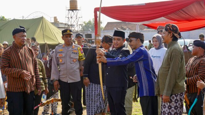 
Wawali Mas Adi Apresiasi Lomba Panah Kota Pasuruan
