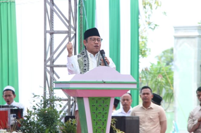 
Hadiri Silatnas Alumni Al-Yasini Pasuruan, Cak Imin Soroti Wisata Halal