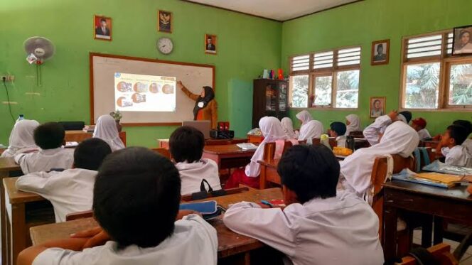 
Kekurangan Tenaga Guru Pendidik di Kabupaten Blitar Mencapai 633 Orang