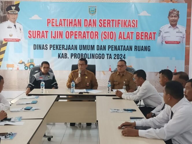 
DPUPR Probolinggo Berikan Pelatihan dan Sertifikasi SIO Alat Berat