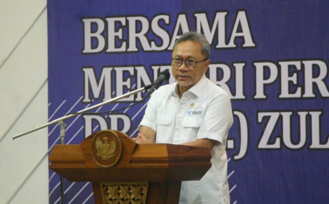 
Mendag Zulhas Dorong Pelaku UMKM di Pasuruan Agar Beradaptasi dengan Perkembangan Zaman