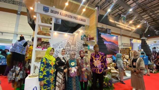 
Promosikan Produk Kerajinan, DKUPP Probolinggo Ikuti Pameran Inacraft 2024
