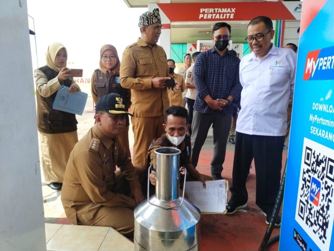 
Pj Bupati Probolinggo Pastikan Kesediaan BBM Aman Sampai Usai Lebaran