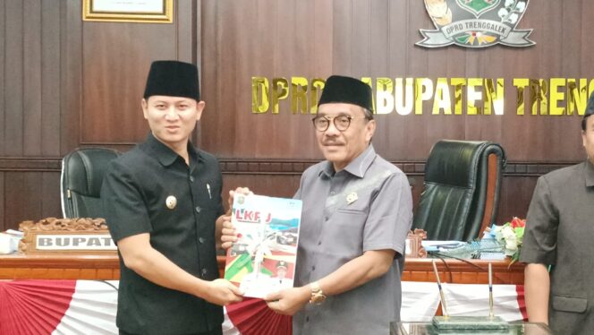 
DPRD Trenggalek Gelar Paripurna Penyampaian LKPJ Bupati TA 2023