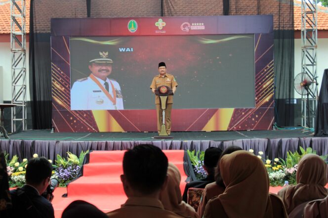 
Resmikan Instalasi Kamar Operasi RSUD Dr. R. Soedarsono, Gus Ipul: Ciptakan Manajemen Pelayanan yang Lebih Baik