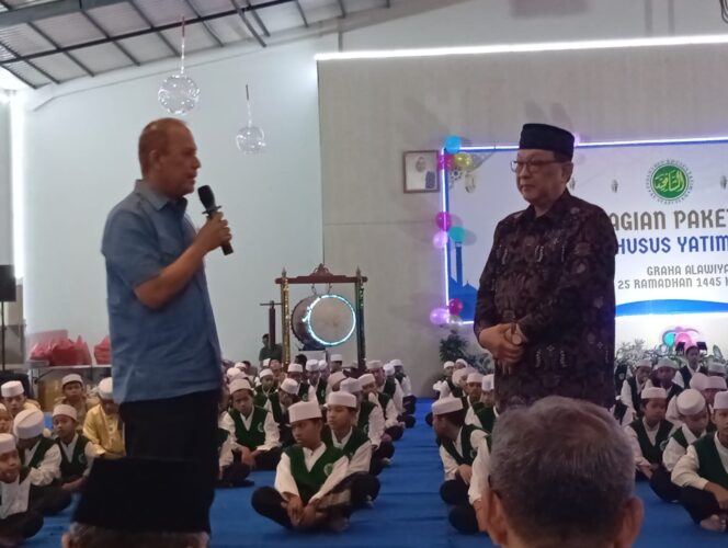 
Boy Rafli Amar Semangati Yatim Asyafi’iyah