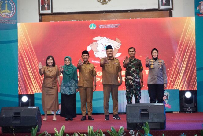 
Komitmen Percepat Eliminasi TBC, Pemkot Pasuruan Launching Gardu Siaga