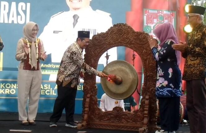 
PJ Bupati Andriyanto Minta Pegiat Koperasi dan UMKM Terus Berpacu dalam Peningkatan Ekonomi