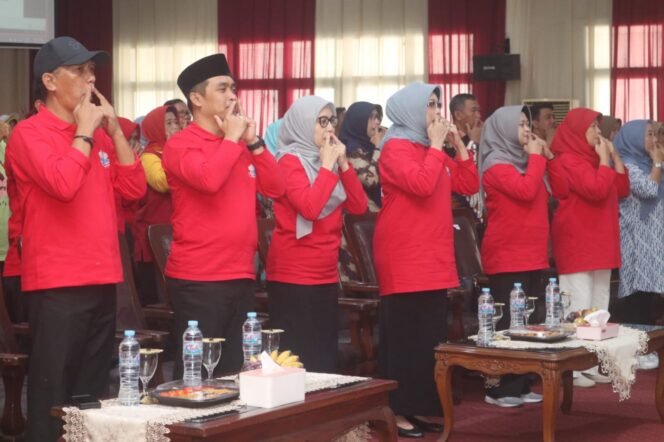 
Ratusan Lansia Meriahkan Lomba Senam dan Pidato