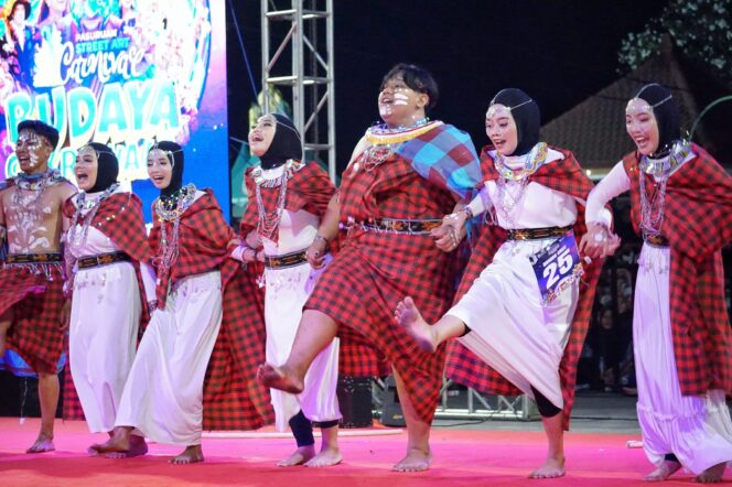 
Meriahnya Carnival Budaya Cakrawala Dunia Penampilan Kelurahan se-Kota Pasuruan