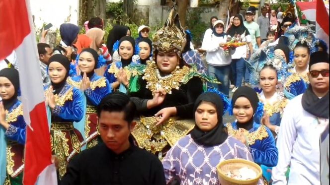 
Puluhan Peserta Ramaikan Kebonagung Street Art Carnival 