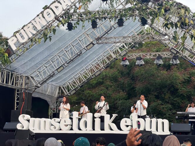 
Sunset di Kebun, Tampilkan Pertunjukan Musik Seru Sambil Mengenalkan Program Eduwisata Kebun Raya 