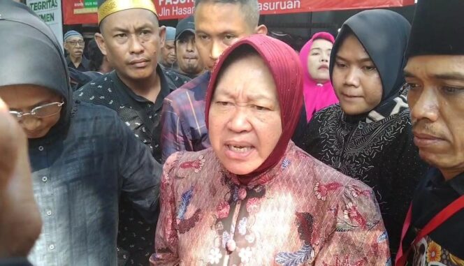 
Temui Pendukungnya di Pasuruan, Risma Sampaikan Program Pendidikan Gratis untuk Pelajar SMA dan SMK