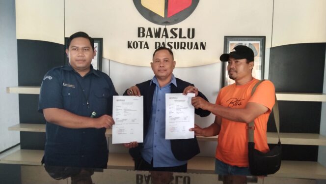 
Banner Dirusak, Pendukung Kotak Kosong Lapor Bawaslu
