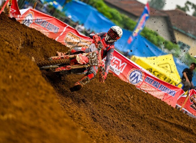 
Melaju Kencang Selepas Cidera, Crosser AHM Raih Dua Podium Pada Final Kejurnas Motocross