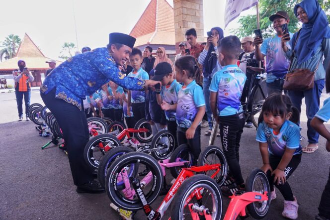 
Mas Adi Lepas Puluhan Kontingen KORMI Kota Pasuruan Pada Ajang FORDA II Jatim 2024