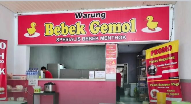 
Warung Bebek Gemol, Teman Lapar Kapan Saja! 