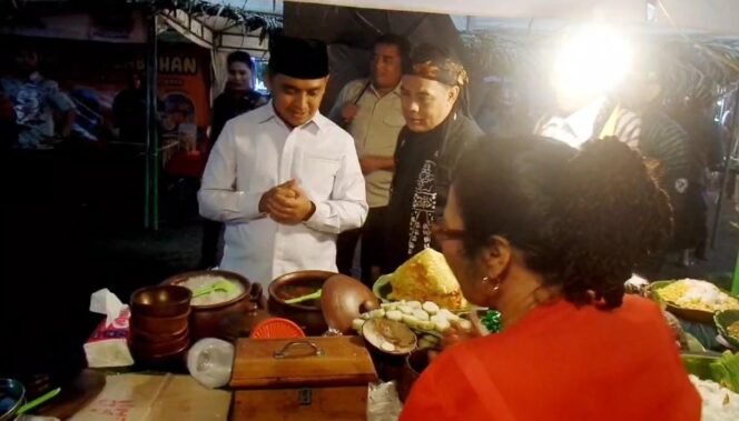 
Ratusan Stand Pelaku UMKM hingga Komunitas di Pasuruan Ikut Ramaikan Pameran Kuno Kini