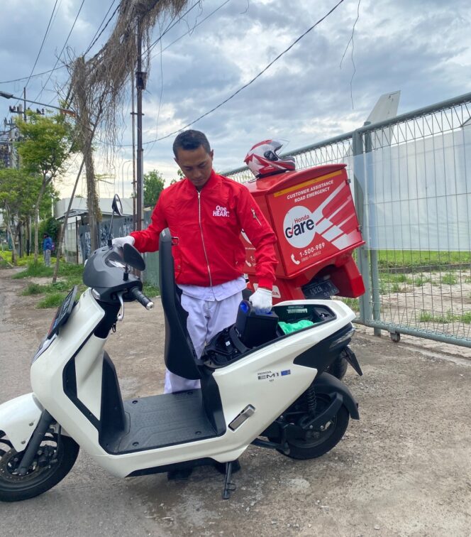 
65 Armada Honda Care: Siaga Temani Perjalanan Aman di Musim Hujan