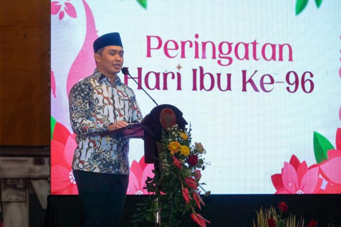 
Peringatan Hari Ibu, Mas Adi Sampaikan Tegaknya Ibu, Tegaknya Bangsa…