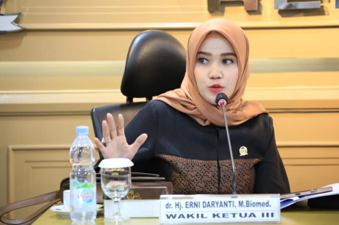 
Erni Daryanti Desak Pemerintah Perbaiki Tata Kelola LPG 3 Kg Secara Berkeadilan