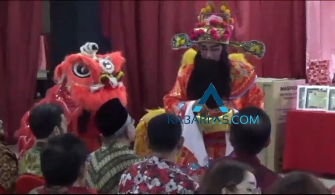
Perayaan Cap Go Meh Klenteng Tjoe Tik Kiong Hibur Warga Kota Pasuruan
