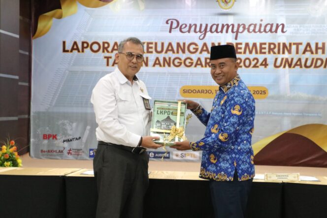 
Pemkab Probolinggo Serahkan LKPD Unaudited Tahun 2024 kepada BPK RI
