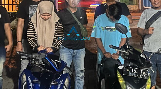 
Miris! Sekeluarga Kompak Jadi Begal Motor di Pasuruan, Pasutri Ditangkap dan Satu Buron