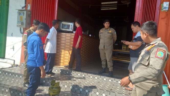 
Tabung Elpiji di Rumah Makan Kebuli Pasuruan Ngowos, Empat Karyawan Alami Luka Bakar